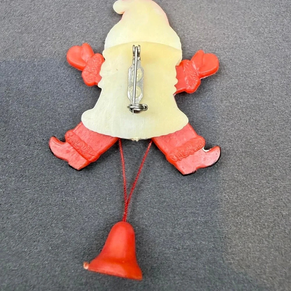 Avon Vintage Christmas Santa Pin Bell Dangle Kitsch Retro Brooch